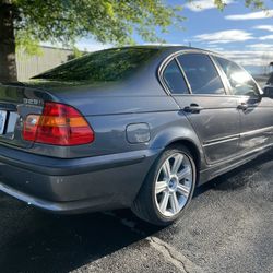 2002 BMW 325i