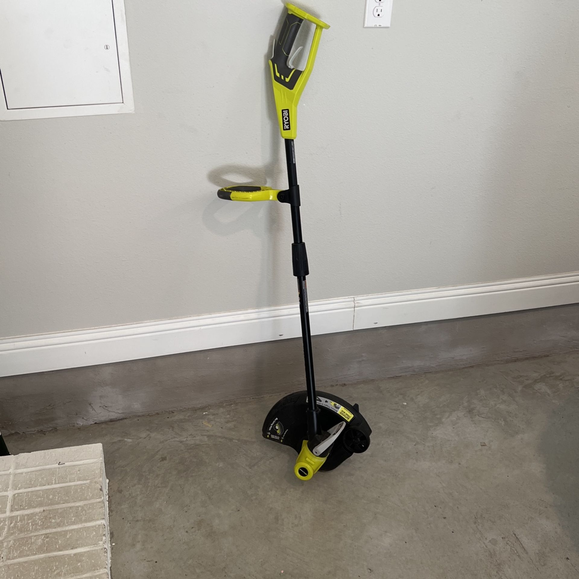 Ryobi Cordless Trimmer