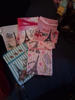 Shoulder bags