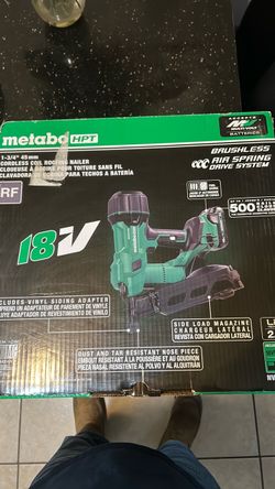 Metabo HPT 18V Cordless Coil Roofing Nailer