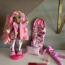Rainbow High Dolls - Exclusive Sleepover Brianna Dulce