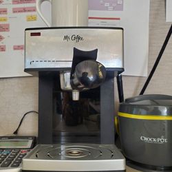 Mr. Coffee Expresso Machine With Steamer for Sale in Valley Stream, NY -  OfferUp