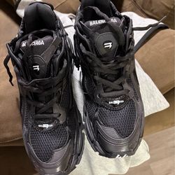 Balenciaga Track Sneakers Triple Black Men’s Size 44 | Chunky Designer Runner