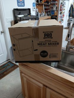 Meat Mixer 44lb Capacity 