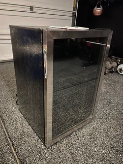 Beverage/Wine Mini Fridge