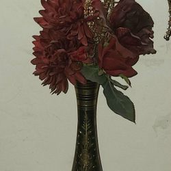 VINTAGE ETCHED BRASS FLOWER VASE GOLD BURGUNDY FLORAL ARRANGEMENT TABLE DECOR SET