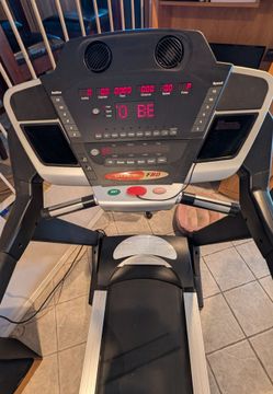 Sole F80 Treadmill