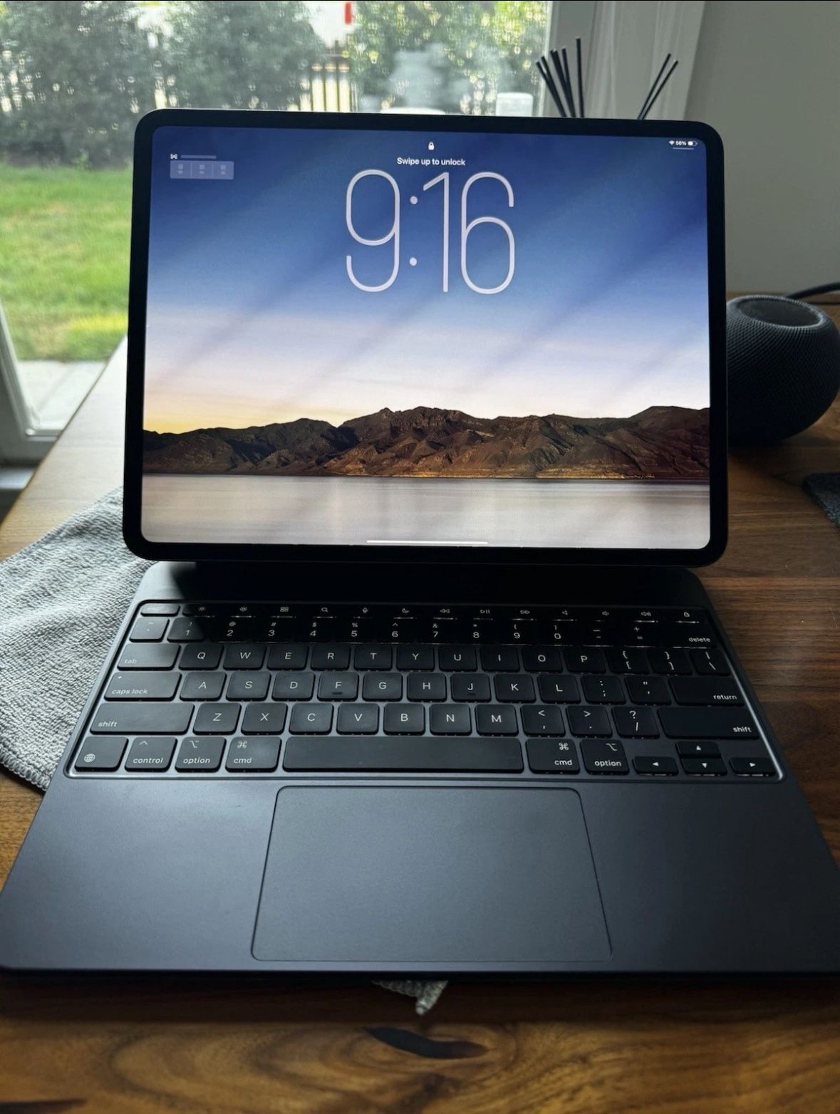 iPad 13 Inch M4 pro With Keyboard And Oled