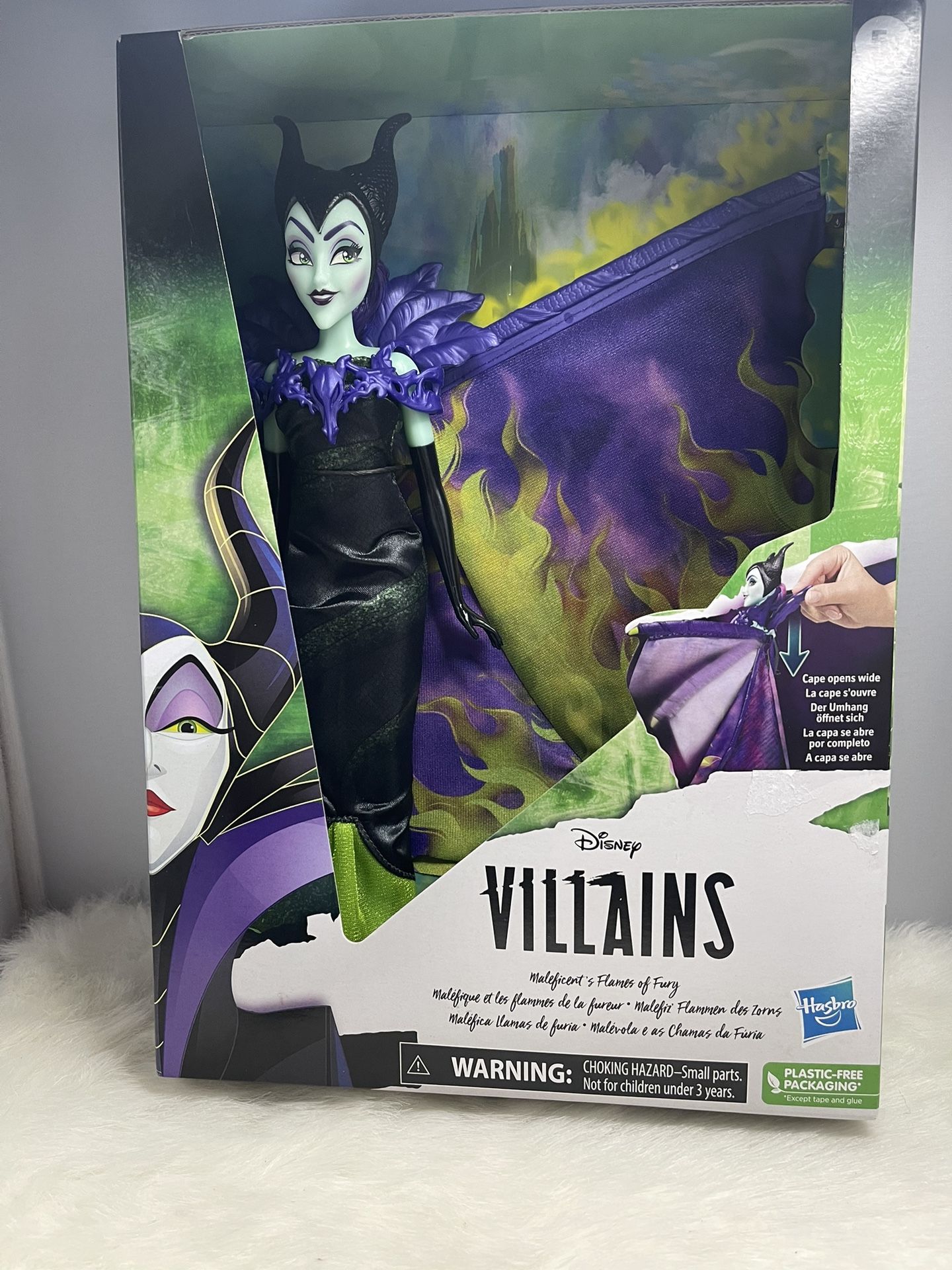 Maleficent Doll. Disney's Villains Action Figure With Wide Cape. Barbie.