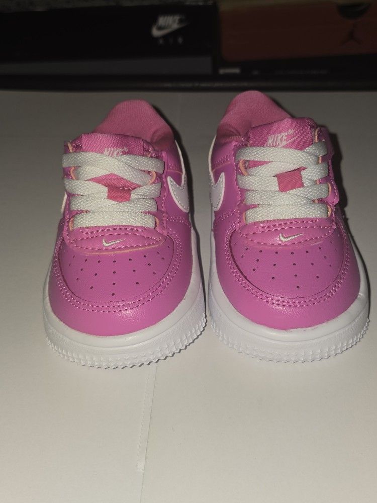 Nike Air Force 1 07