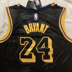 Lakers Jersey Kobe Bryant Brand New Sizes L, XL Available