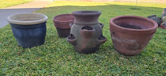 Vintage pots