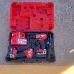 Milwaukee Drill Set New $300 Firm!