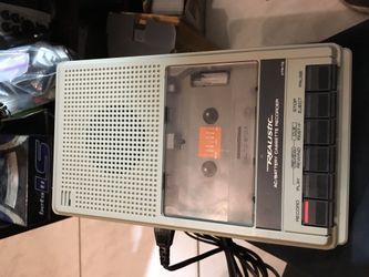 Realistic ac/battery cassette recorder car- 72