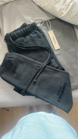 Fear of God essential Men’s jogger XS