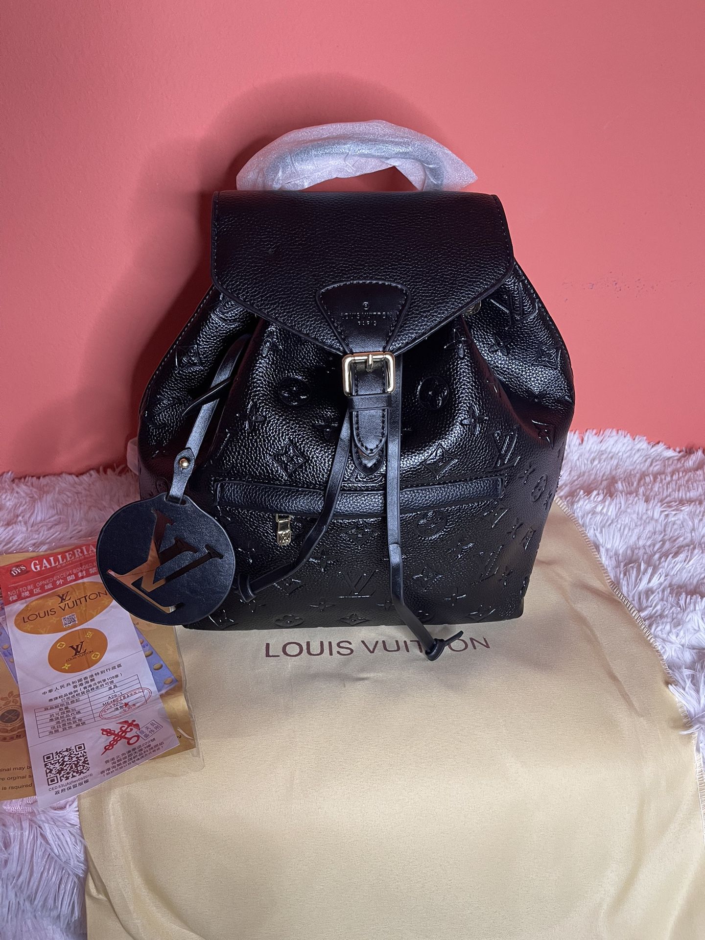 GM Louis Vuitton Purse for Sale in Houston, TX - OfferUp