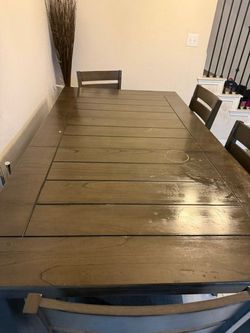Dinner table and 4 chairs