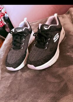 Skechers Arch Fit Woman Size 8.5 US | Excellent Condition