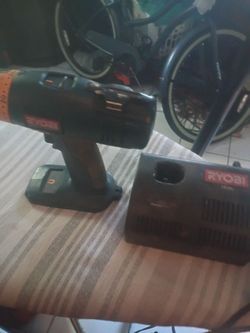 Drill gun and charger