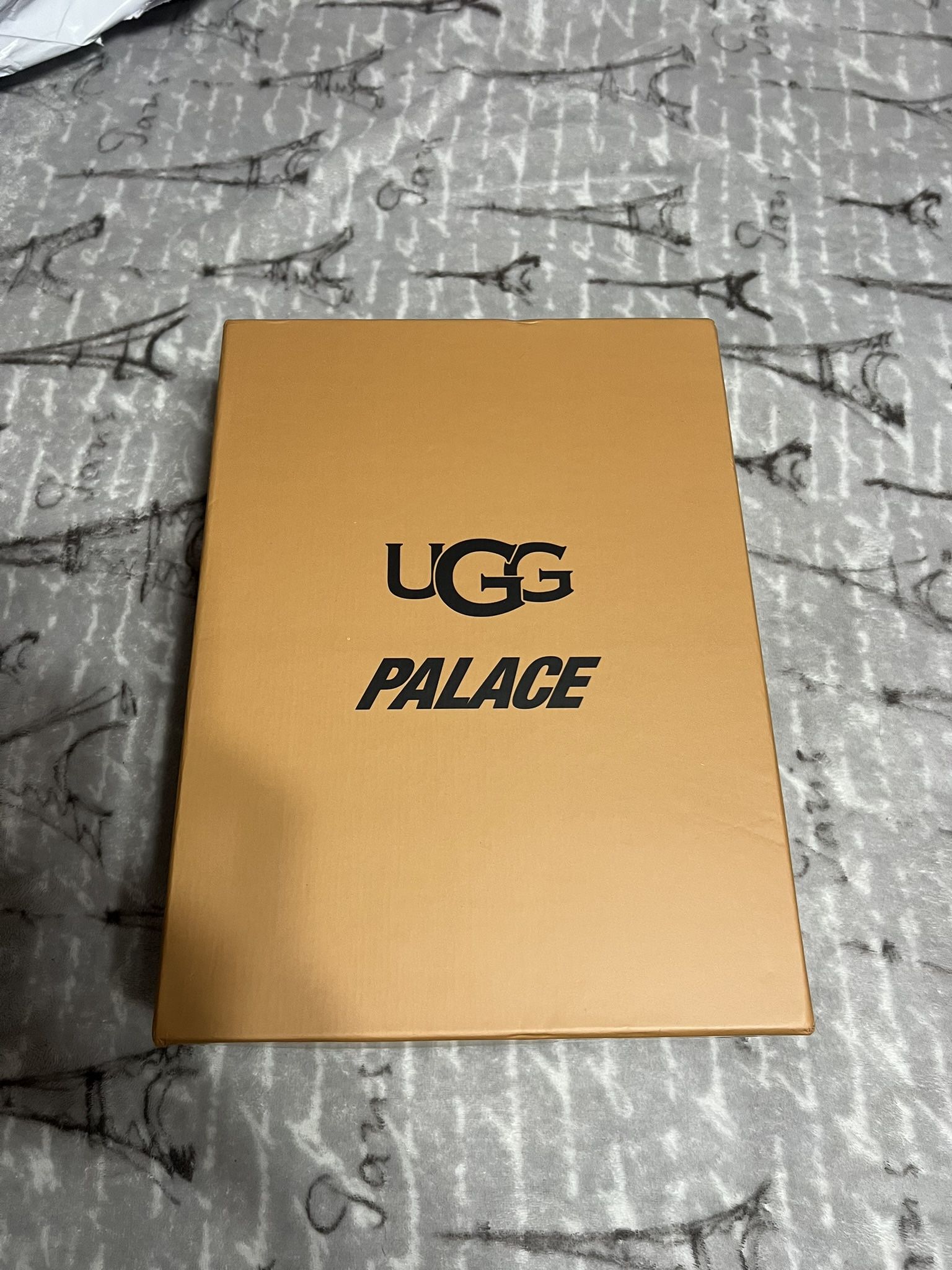 Palace x UGG Tasman - Size M10/W 11 - Olive Green - NEW