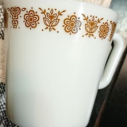 Vintage PYREX Mugs 