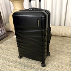 Hardside Medium Size Luggage 26"  Suitcase