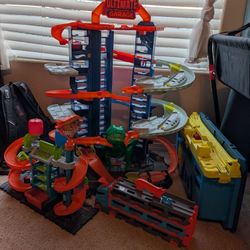 Hot Wheels Ultimate Garage, Car Wash, And More