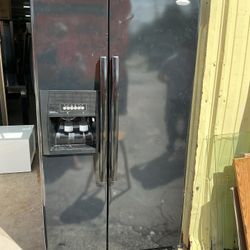 Refrigerator Good Condition 