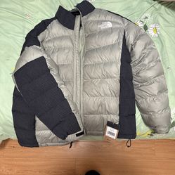 Brand new  XLarge men’s Northface