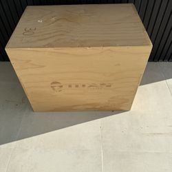 Titan Box Jump 