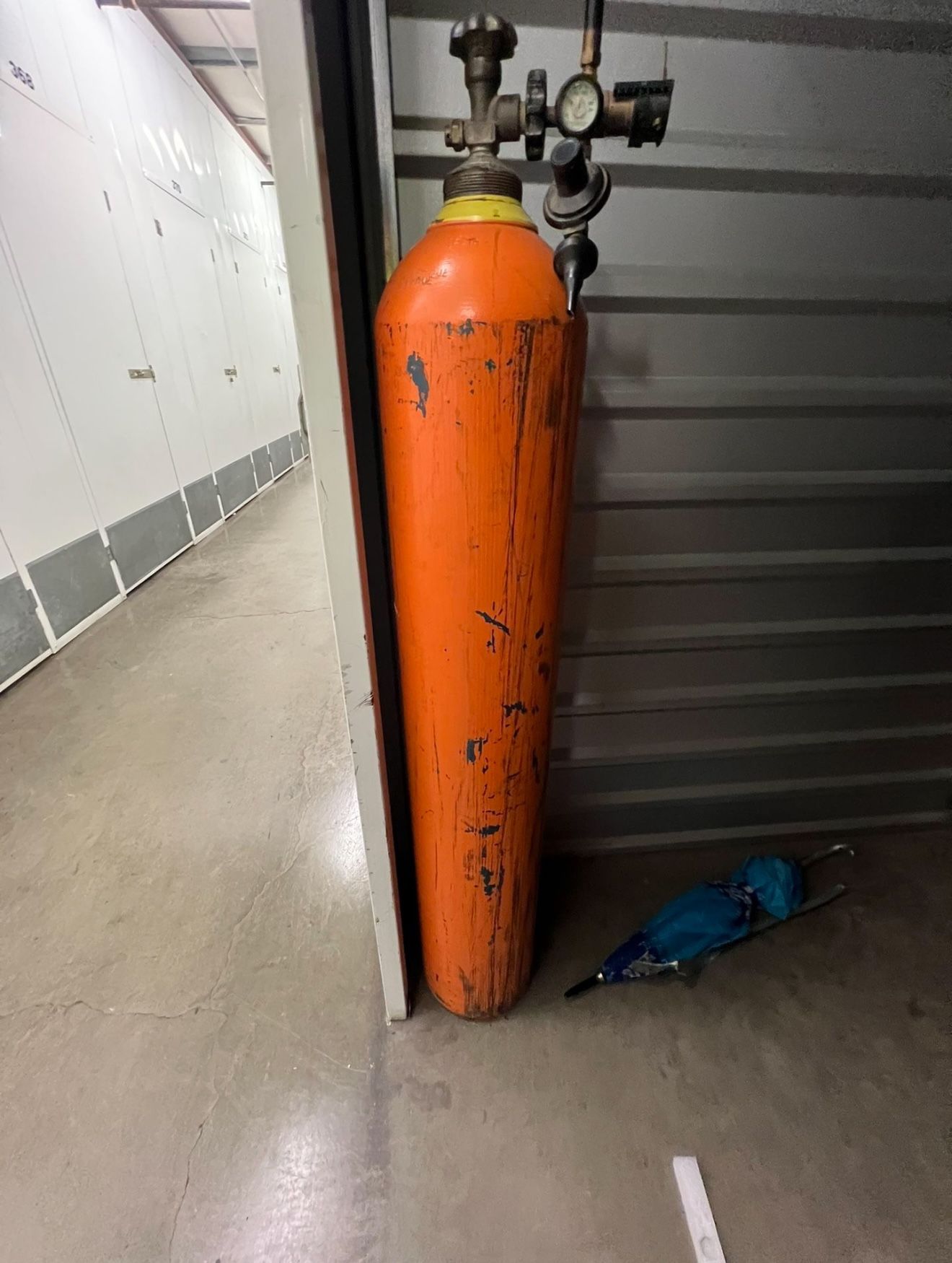 Helium Tank