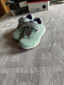 Toddler Girl Saucony Sneakers Size 5.5