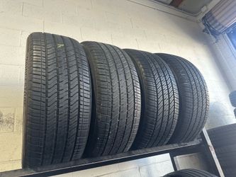 SET OF TIRE 275 50 22 GOODYEAR 85% LIFE