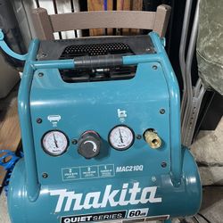 Makita Air Compressor 