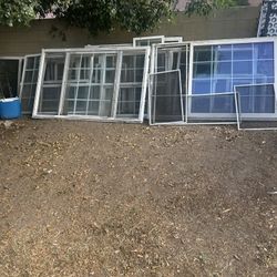 Double Pan Windows There In Good Shape Just Need To B Cleaned Up A Little 