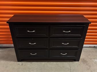 Beautiful Black 6 Drawer Vanity Dresser
