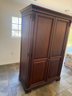 Armoire