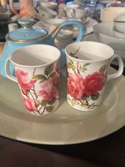 Title: Pair of Roy Kirkham "English Rose" Fine Bone China Cups – Exclusive 1992 Design
