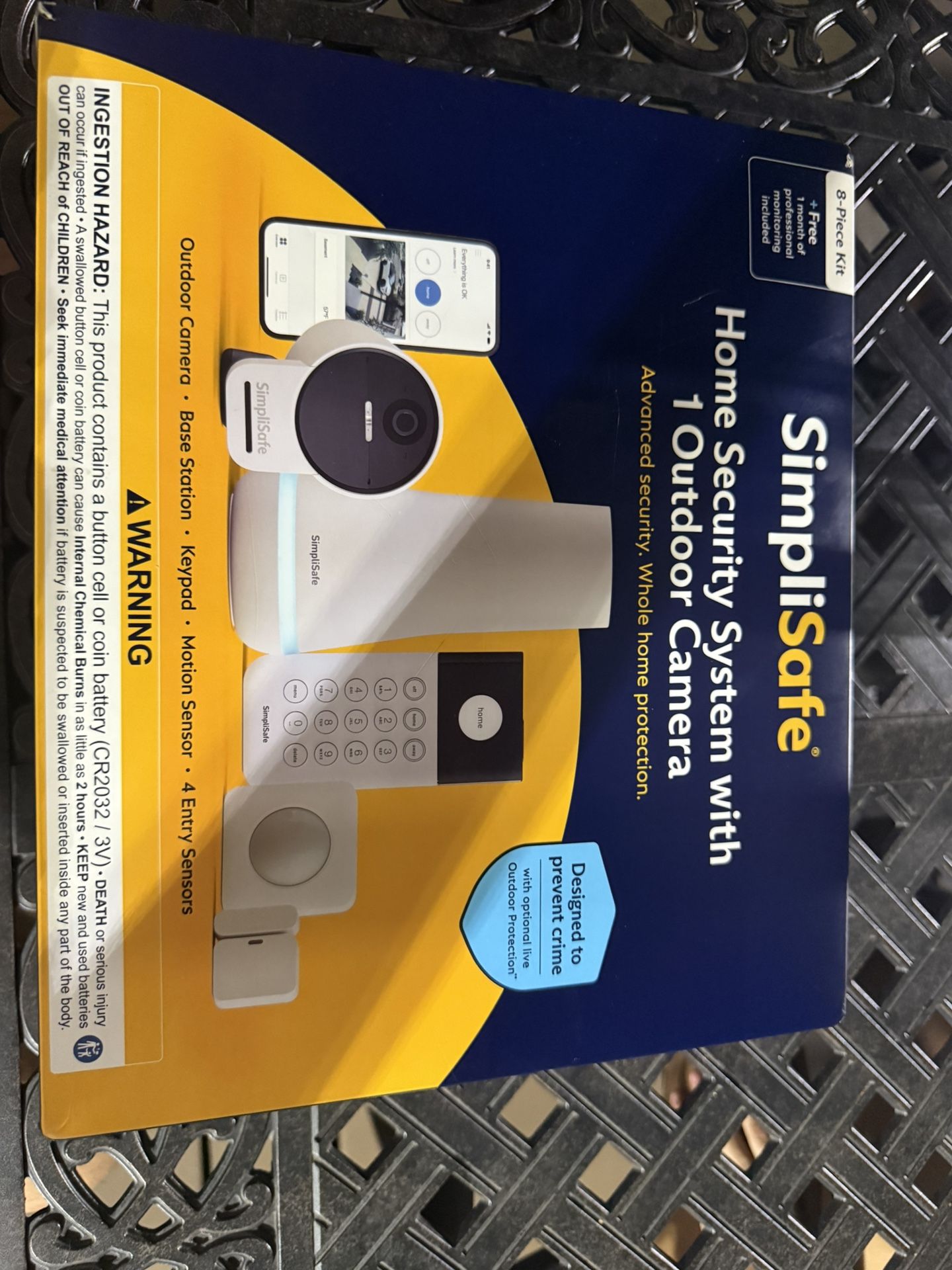 SimpliSafe Home Security System (8 PIECE) BRAND NEW