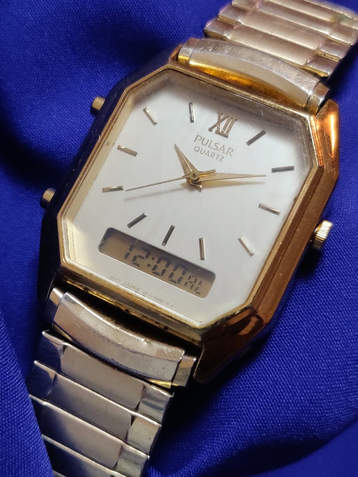 Pulsar by Seiko V041-5270 Ana-Digital Gold Tone Classic Vintage Alarm Chrono Men's Watch