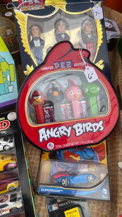 Angry Birds Limited Edition PEZ Dispenser Set