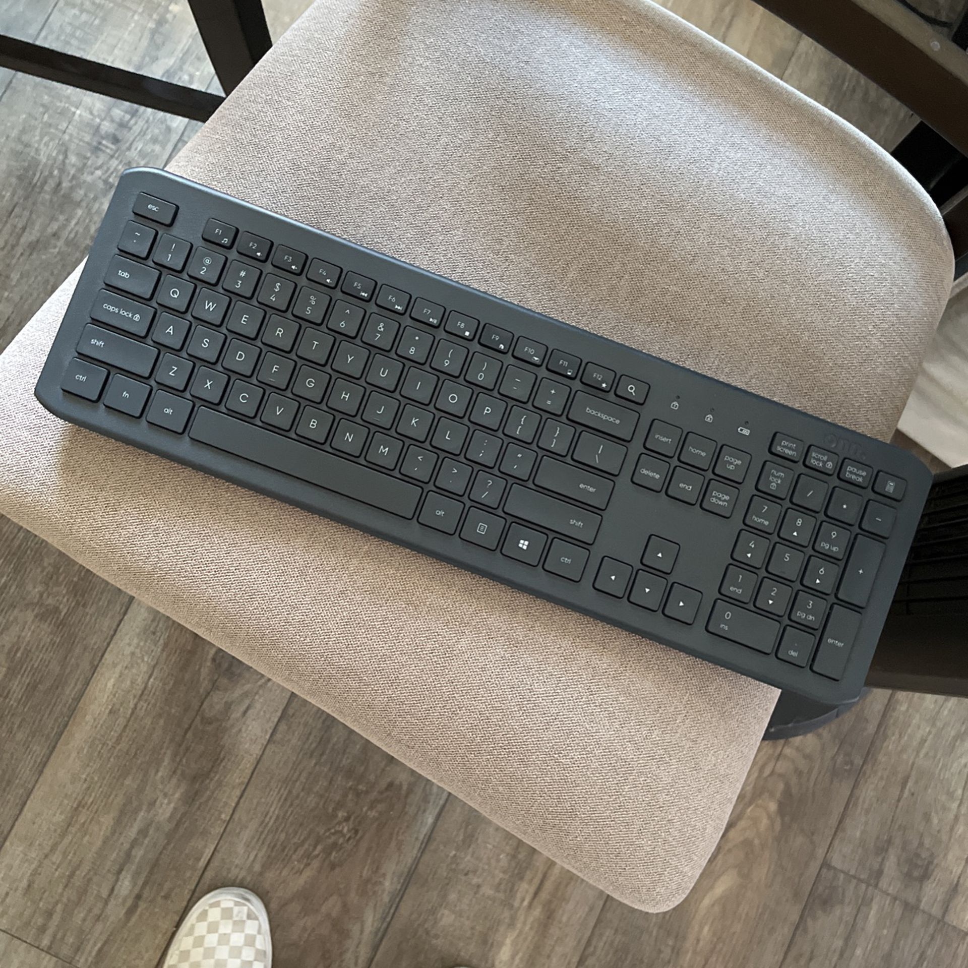 wireless keyboard 