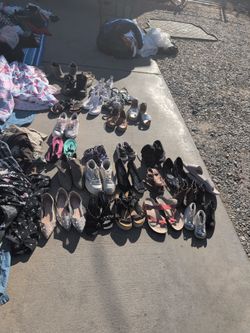 Woman/ Girls/Kids Shoes