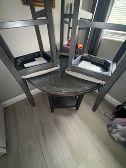 Clean table