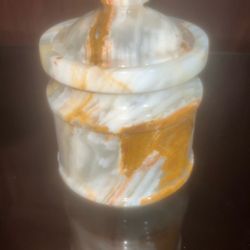 Onyx jar