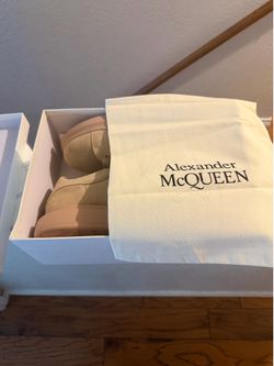 Alexander Mcqueen