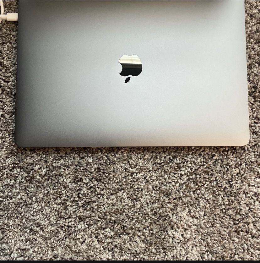 MacBook ONLY FOR TRADE