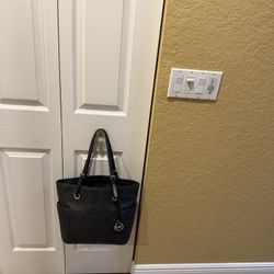 MK Bag Color Black And Grey 