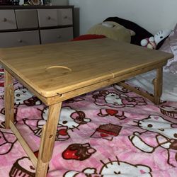 Breakfast table/ bed table