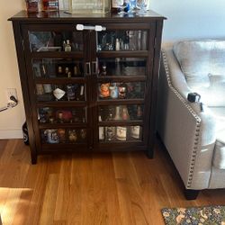 Small glass Hutch